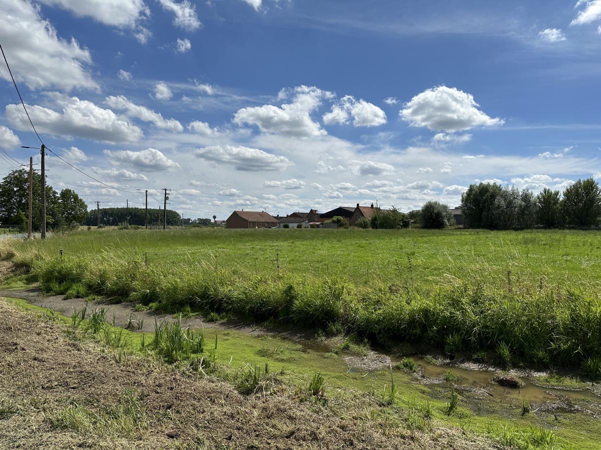 terrain à Aire-sur-la-Lys